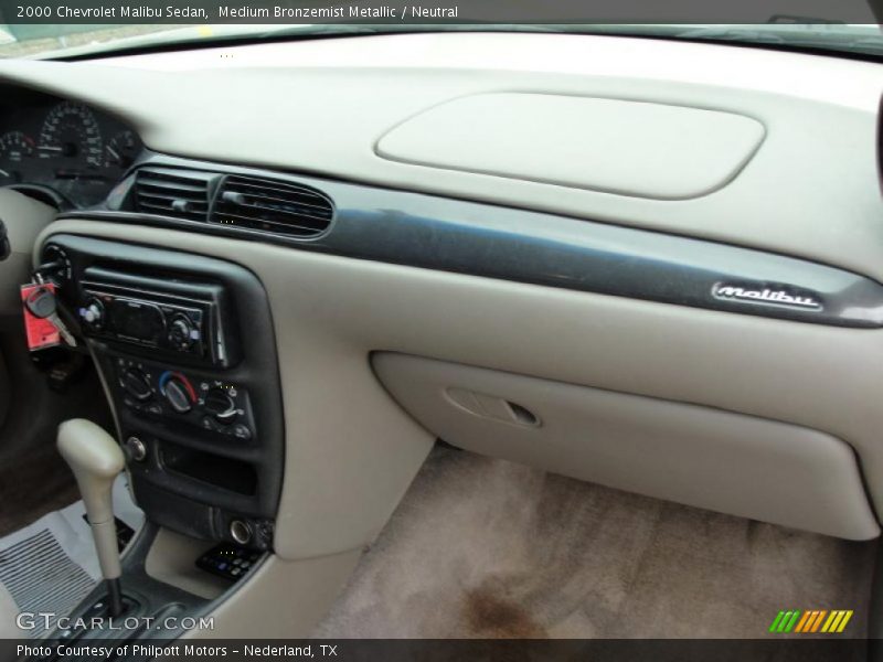 Medium Bronzemist Metallic / Neutral 2000 Chevrolet Malibu Sedan