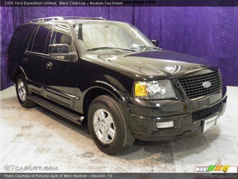 Black Clearcoat / Medium Parchment 2005 Ford Expedition Limited