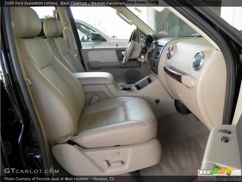 Black Clearcoat / Medium Parchment 2005 Ford Expedition Limited