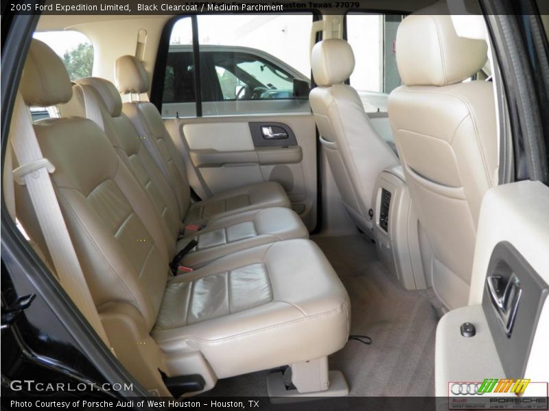Black Clearcoat / Medium Parchment 2005 Ford Expedition Limited