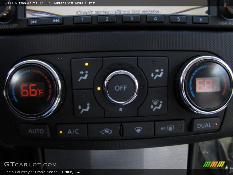 Controls of 2011 Altima 3.5 SR