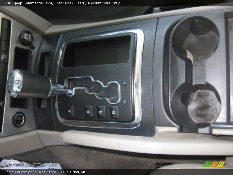Dark Khaki Pearl / Medium Slate Gray 2006 Jeep Commander 4x4