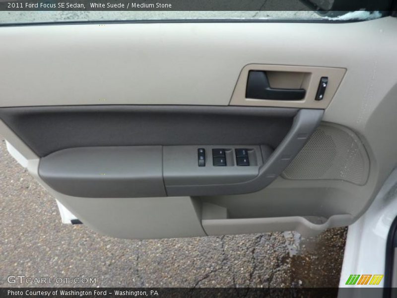 White Suede / Medium Stone 2011 Ford Focus SE Sedan
