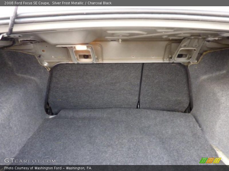 Silver Frost Metallic / Charcoal Black 2008 Ford Focus SE Coupe