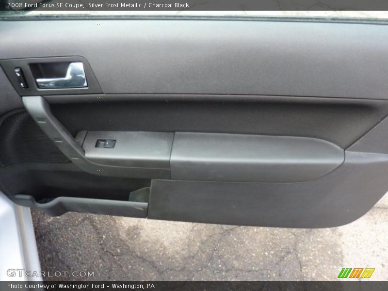 Silver Frost Metallic / Charcoal Black 2008 Ford Focus SE Coupe