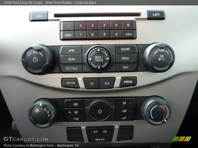 Silver Frost Metallic / Charcoal Black 2008 Ford Focus SE Coupe