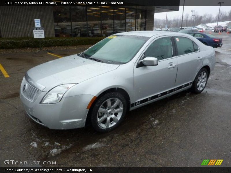Front 3/4 View of 2010 Milan I4 Premier