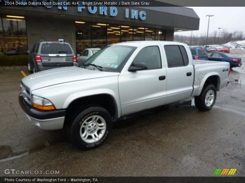 Bright Silver Metallic / Dark Slate Gray 2004 Dodge Dakota Sport Quad Cab 4x4