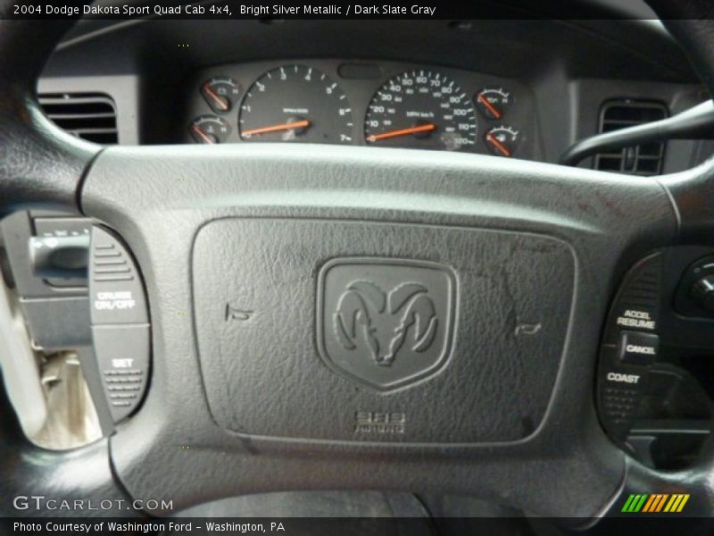 Bright Silver Metallic / Dark Slate Gray 2004 Dodge Dakota Sport Quad Cab 4x4