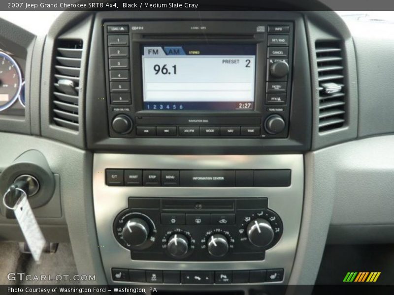 Controls of 2007 Grand Cherokee SRT8 4x4