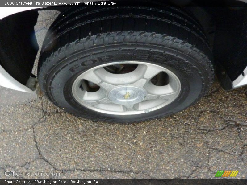 Summit White / Light Gray 2006 Chevrolet TrailBlazer LS 4x4