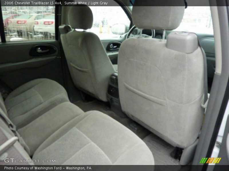 Summit White / Light Gray 2006 Chevrolet TrailBlazer LS 4x4