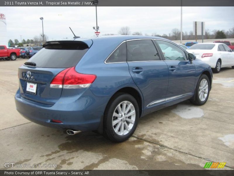 Tropical Sea Metallic / Ivory 2011 Toyota Venza I4