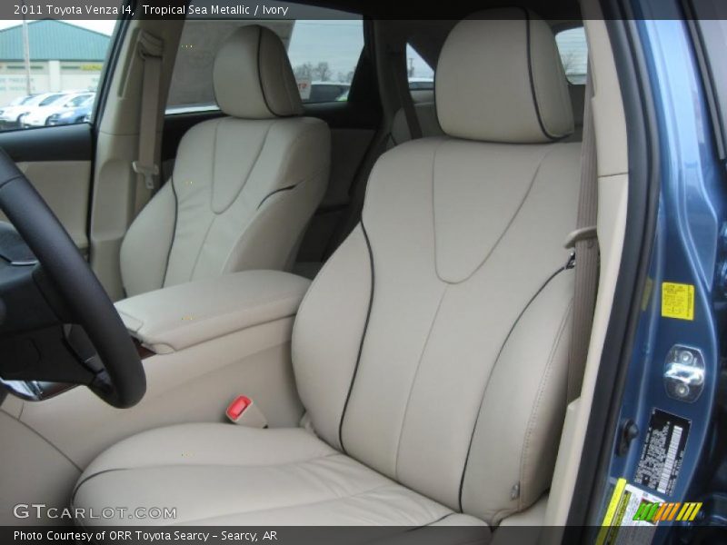  2011 Venza I4 Ivory Interior