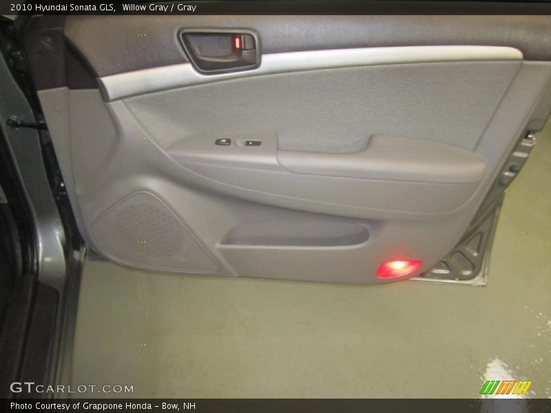 Willow Gray / Gray 2010 Hyundai Sonata GLS