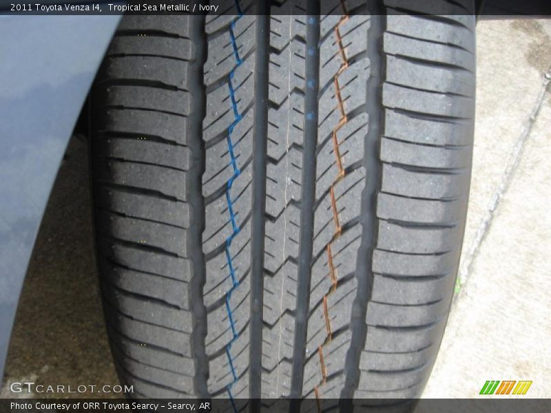 Tropical Sea Metallic / Ivory 2011 Toyota Venza I4
