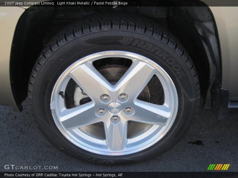 Light Khaki Metallic / Pastel Pebble Beige 2007 Jeep Compass Limited