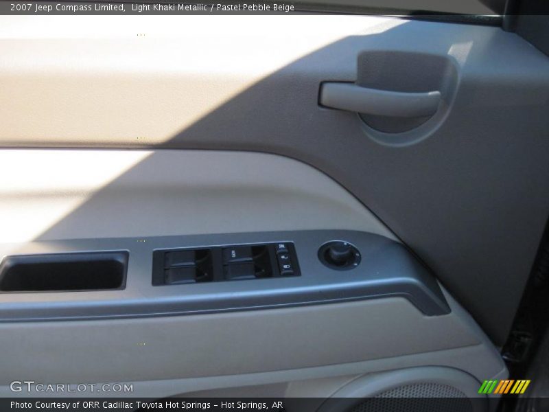 Light Khaki Metallic / Pastel Pebble Beige 2007 Jeep Compass Limited
