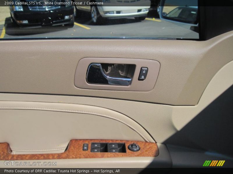 White Diamond Tricoat / Cashmere 2009 Cadillac STS V6
