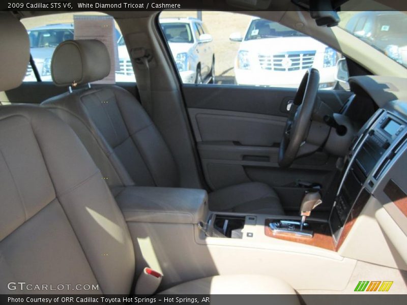 White Diamond Tricoat / Cashmere 2009 Cadillac STS V6
