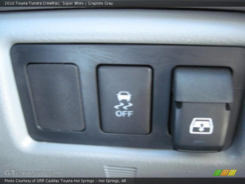 Super White / Graphite Gray 2010 Toyota Tundra CrewMax