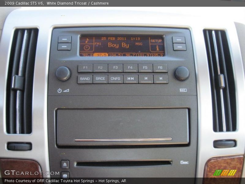 White Diamond Tricoat / Cashmere 2009 Cadillac STS V6