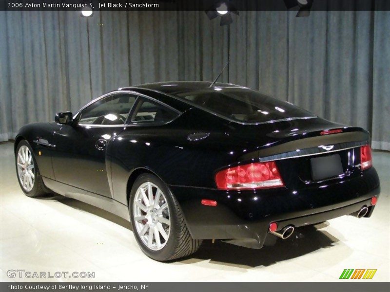 Jet Black / Sandstorm 2006 Aston Martin Vanquish S