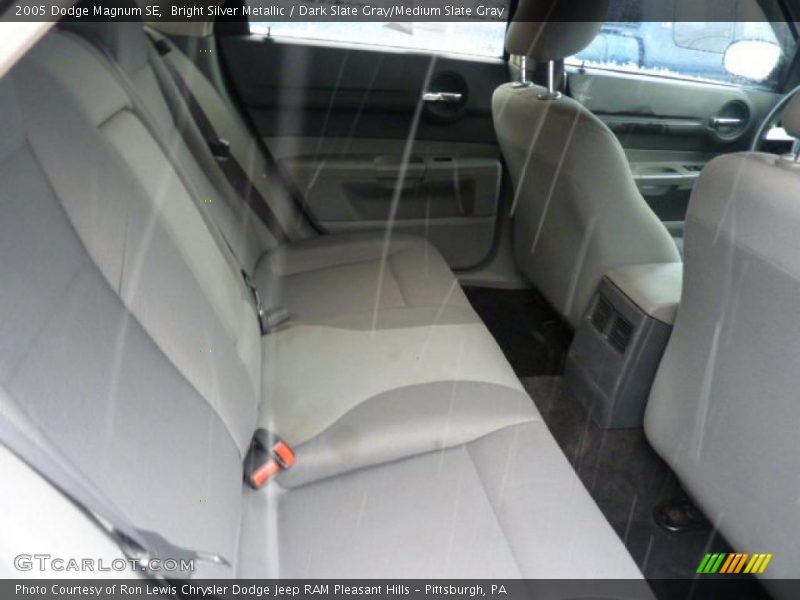 Bright Silver Metallic / Dark Slate Gray/Medium Slate Gray 2005 Dodge Magnum SE