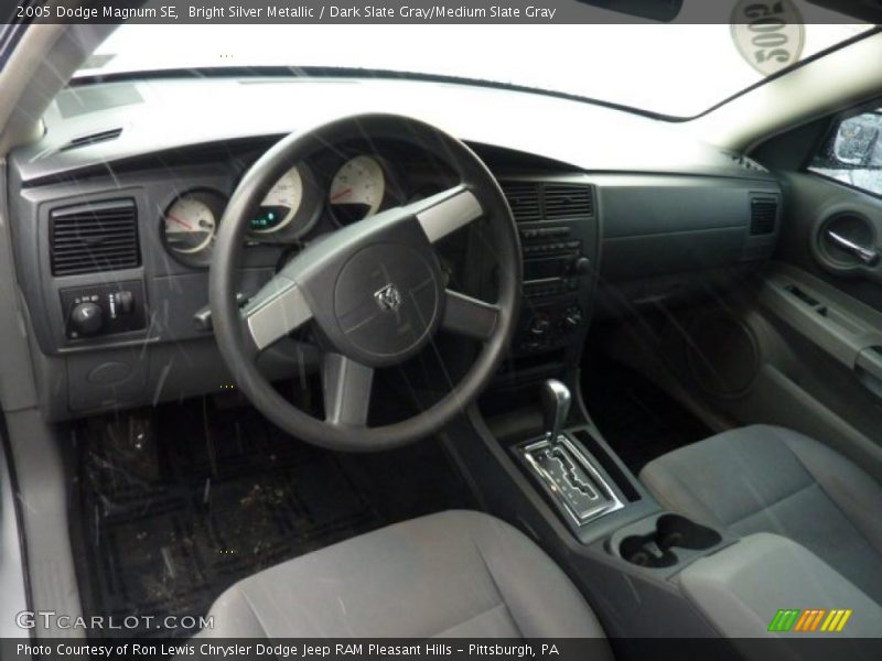 Bright Silver Metallic / Dark Slate Gray/Medium Slate Gray 2005 Dodge Magnum SE