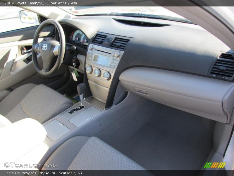 Super White / Ash 2009 Toyota Camry SE