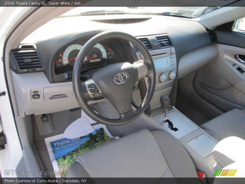 Super White / Ash 2009 Toyota Camry SE