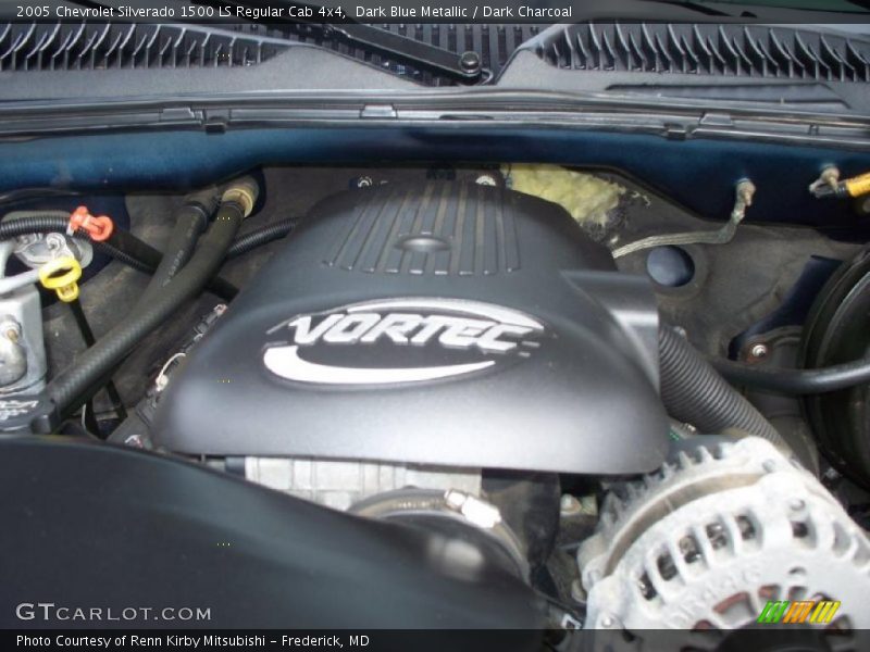 Dark Blue Metallic / Dark Charcoal 2005 Chevrolet Silverado 1500 LS Regular Cab 4x4