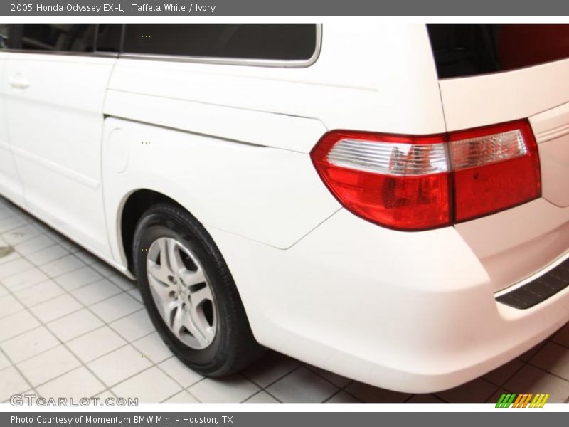 Taffeta White / Ivory 2005 Honda Odyssey EX-L