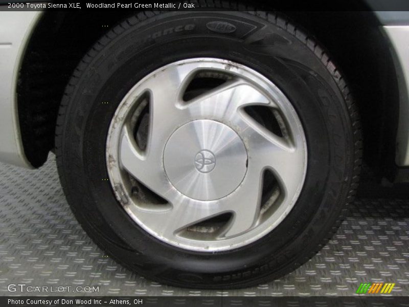 Woodland Pearl Green Metallic / Oak 2000 Toyota Sienna XLE