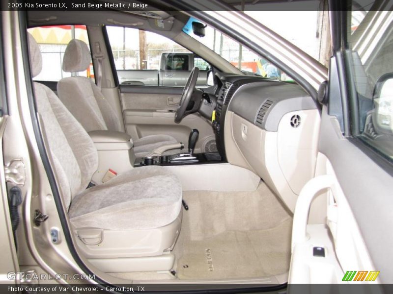 Sand Beige Metallic / Beige 2005 Kia Sorento LX