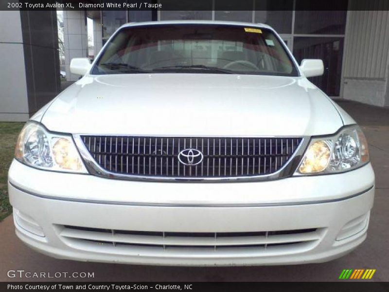 Diamond White Pearl / Taupe 2002 Toyota Avalon XL