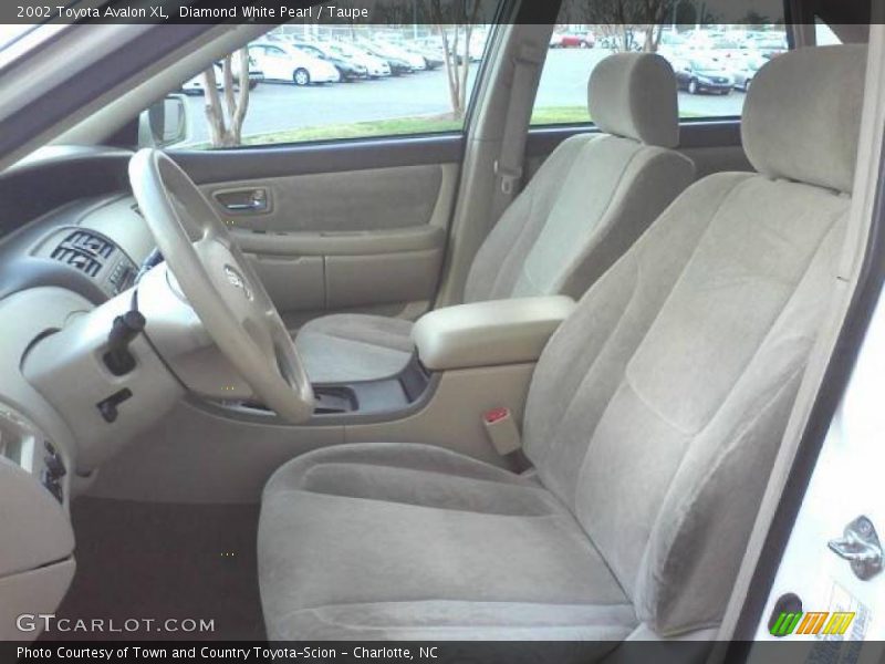 Diamond White Pearl / Taupe 2002 Toyota Avalon XL