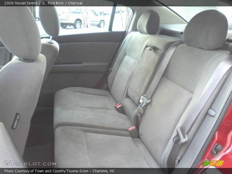 Red Brick / Charcoal 2009 Nissan Sentra 2.0