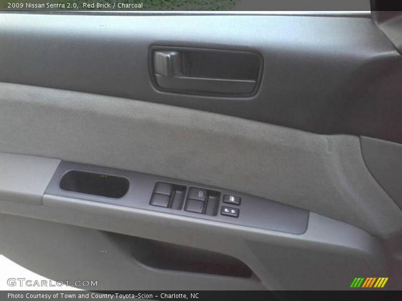 Red Brick / Charcoal 2009 Nissan Sentra 2.0