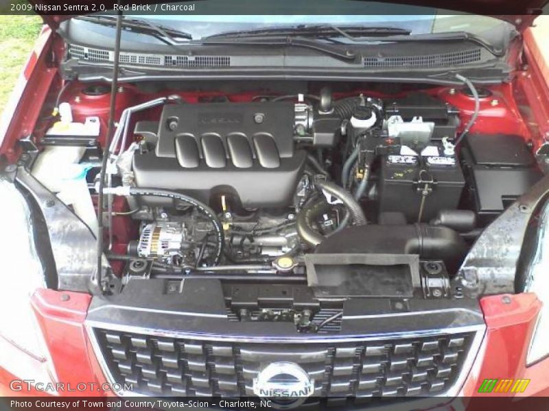 Red Brick / Charcoal 2009 Nissan Sentra 2.0