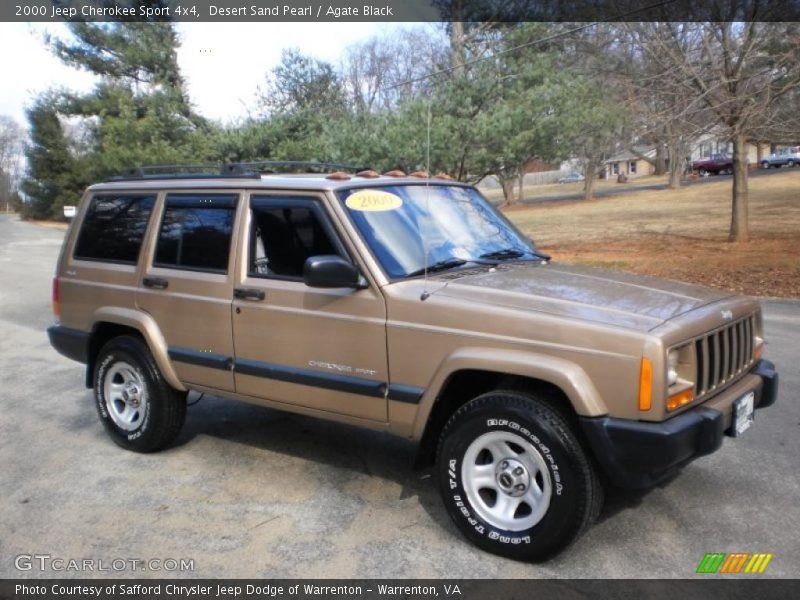 Desert Sand Pearl / Agate Black 2000 Jeep Cherokee Sport 4x4