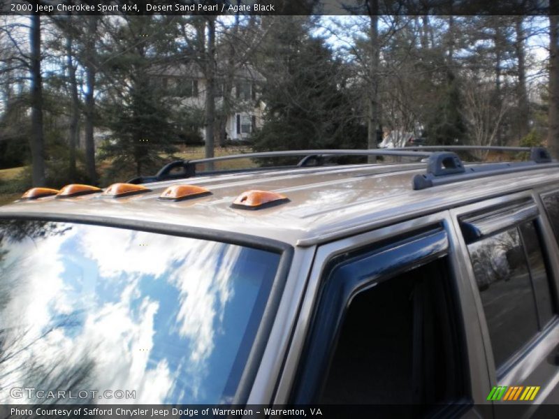 Desert Sand Pearl / Agate Black 2000 Jeep Cherokee Sport 4x4