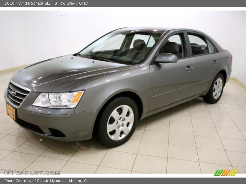 Willow Gray / Gray 2010 Hyundai Sonata GLS