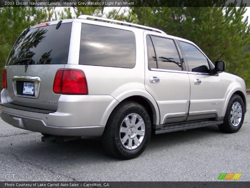 Mineral Grey Metallic / Light Parchment 2003 Lincoln Navigator Luxury