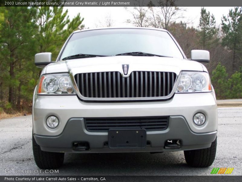 Mineral Grey Metallic / Light Parchment 2003 Lincoln Navigator Luxury