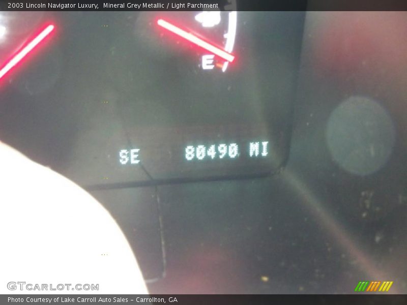 Mineral Grey Metallic / Light Parchment 2003 Lincoln Navigator Luxury