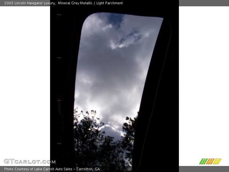 Mineral Grey Metallic / Light Parchment 2003 Lincoln Navigator Luxury