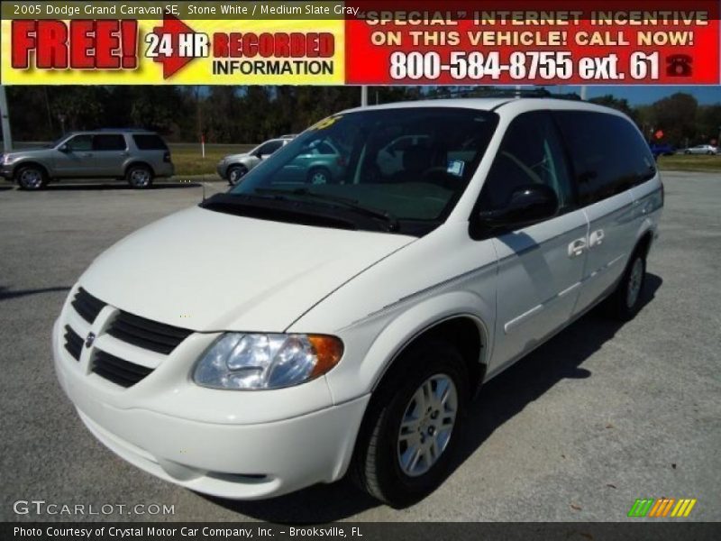 Stone White / Medium Slate Gray 2005 Dodge Grand Caravan SE