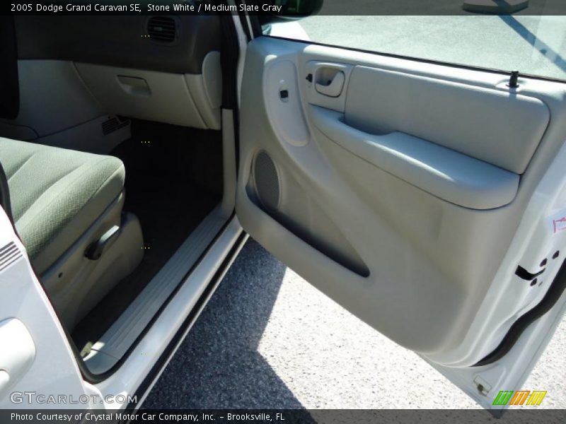 Stone White / Medium Slate Gray 2005 Dodge Grand Caravan SE