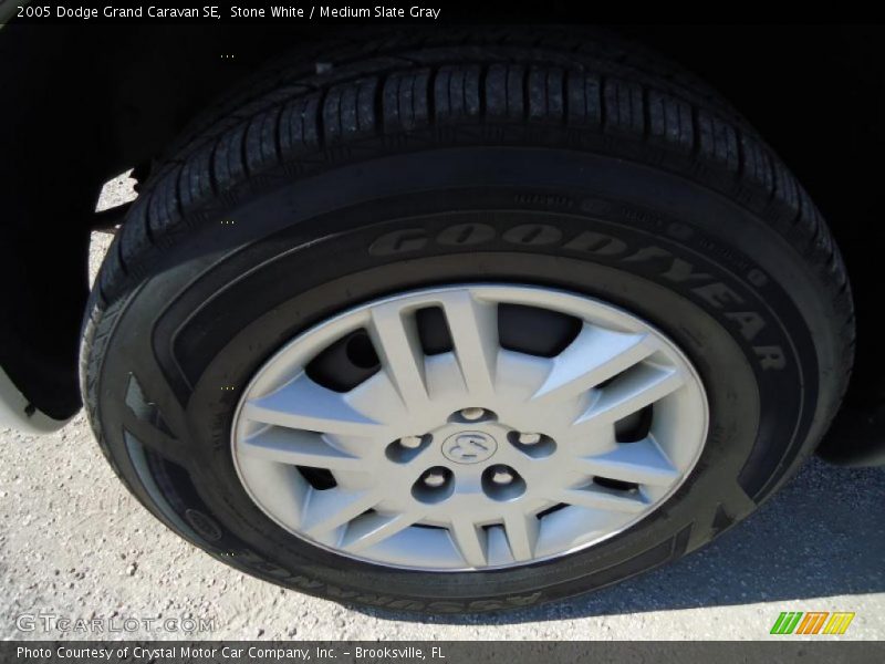 Stone White / Medium Slate Gray 2005 Dodge Grand Caravan SE